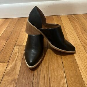 Cynthia Rowley Black Leather “Shooties”